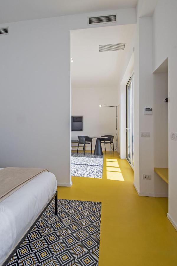 Toraldo Suites - Dimore Partenopee Napoli Exterior foto